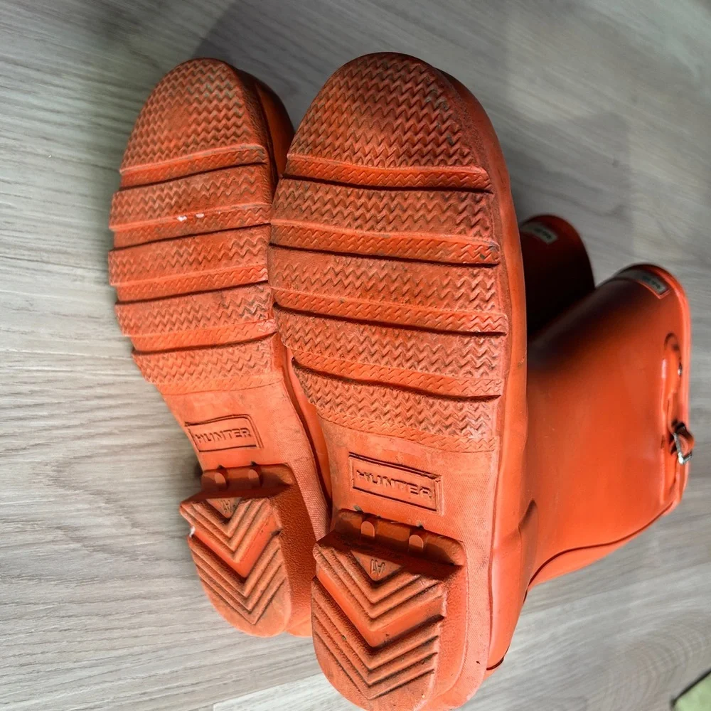 Hunter Unisex Kids Waterproof Rubber Rain Boots Orange Boys 3 & Girls 4